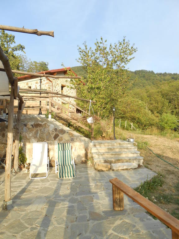 Azienda Agrituristica Risveglio Naturale Варезе-Лігуре Екстер'єр фото