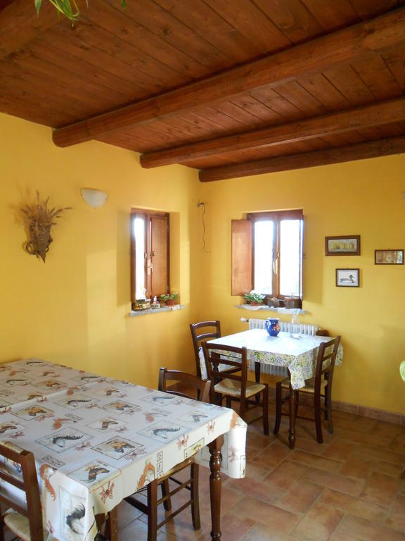 Azienda Agrituristica Risveglio Naturale Варезе-Лігуре Екстер'єр фото