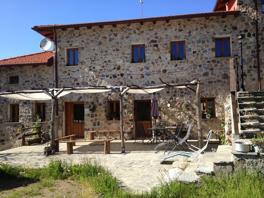 Azienda Agrituristica Risveglio Naturale Варезе-Лігуре Екстер'єр фото